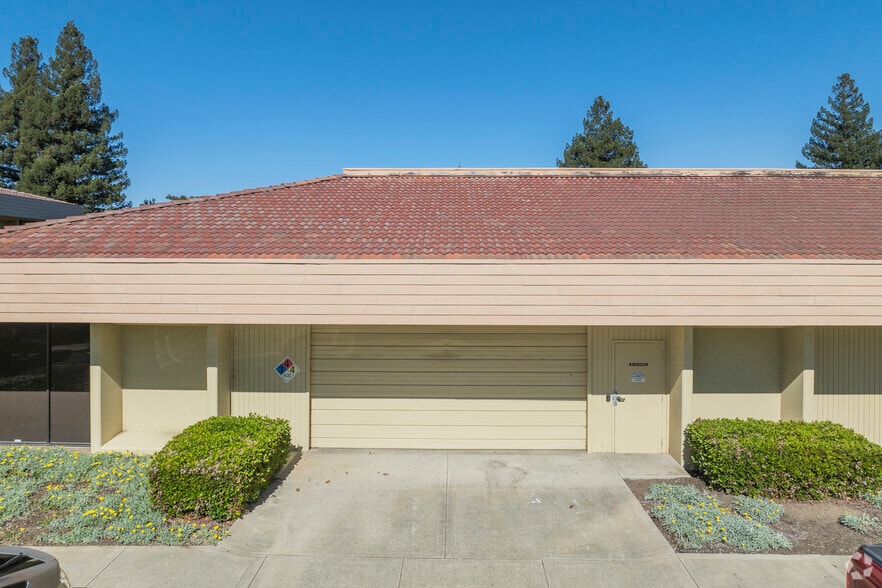 More Photos Of 355 N Wiget Ln, Walnut Creek Office For Sale