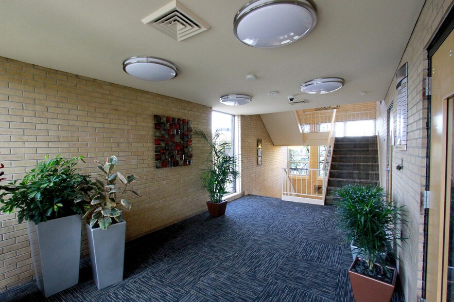 More Photos Of 8855 Annapolis Rd, Lanham Office For Lease