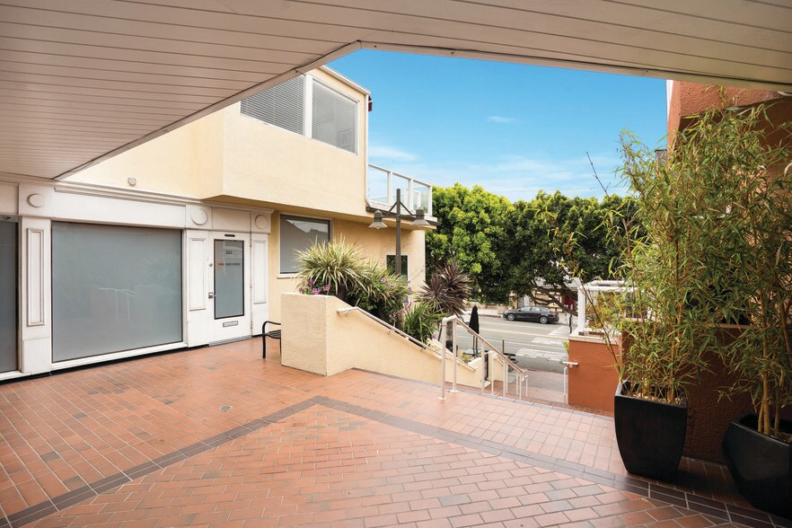 More Photos Of 1100 S Coast Hwy, Laguna Beach Medical For Lease