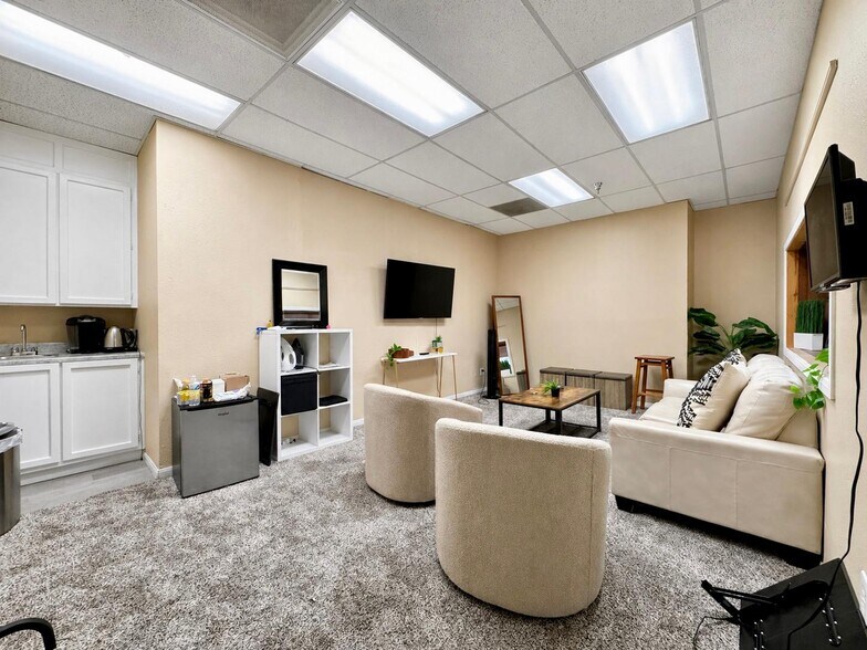 More Photos Of 909 N D St, San Bernardino Office For Sale