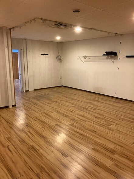 More Photos Of 1918-1918 Campbell Rd, La Crosse General Retail For Sale