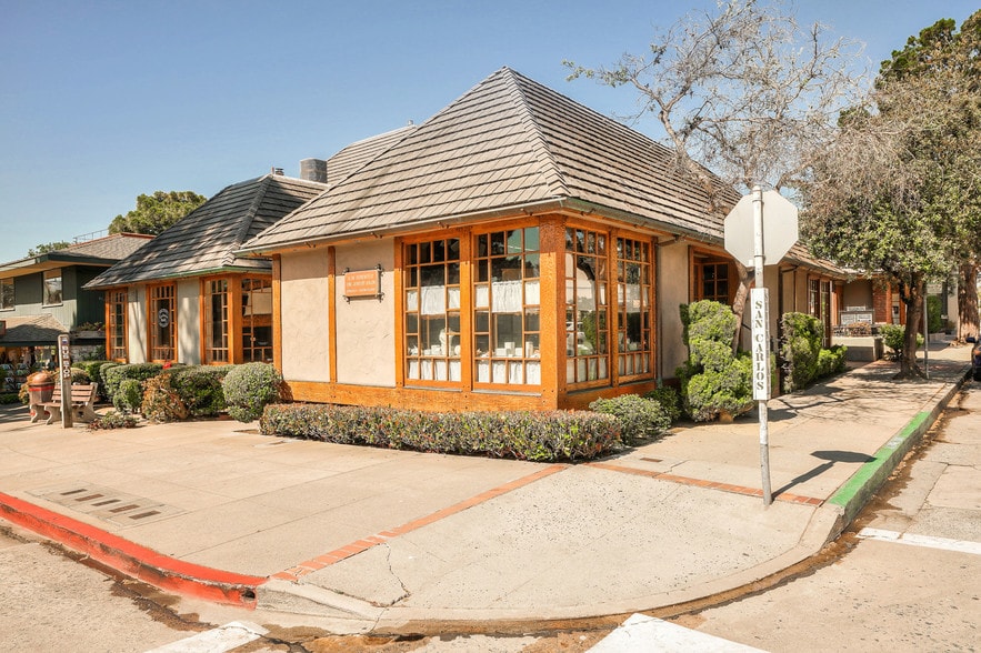 More Photos Of San Carlos St, Carmel Storefront Retail Office For Lease
