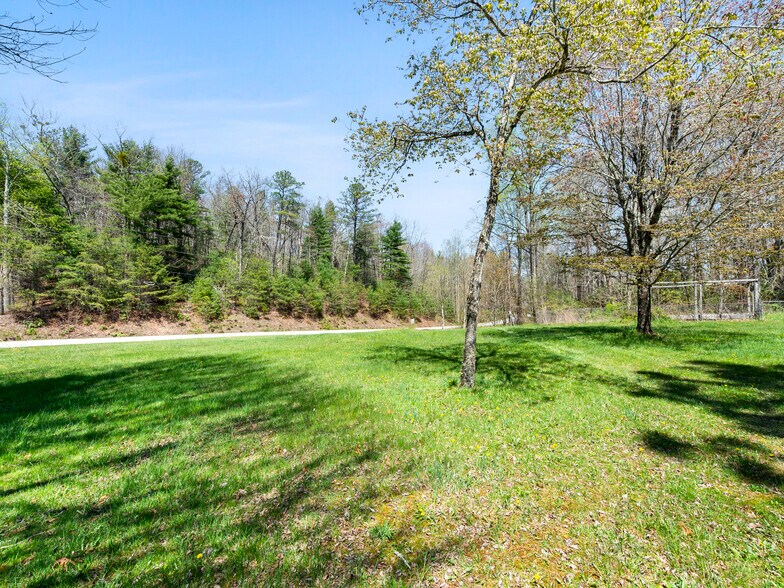 More Photos Of 13480 Rosman Hwy, Lake Toxaway Industrial For Sale