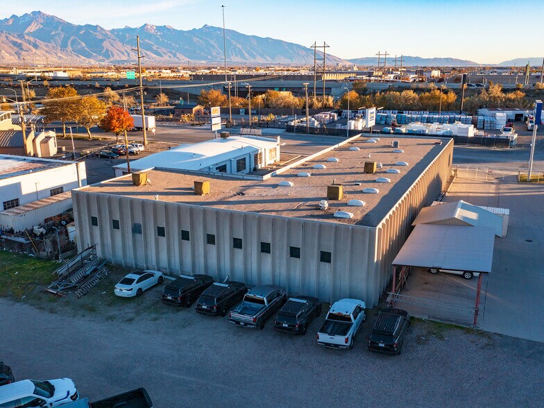 More Photos Of 950 W 2100 S, Salt Lake City Auto Repair For Sale