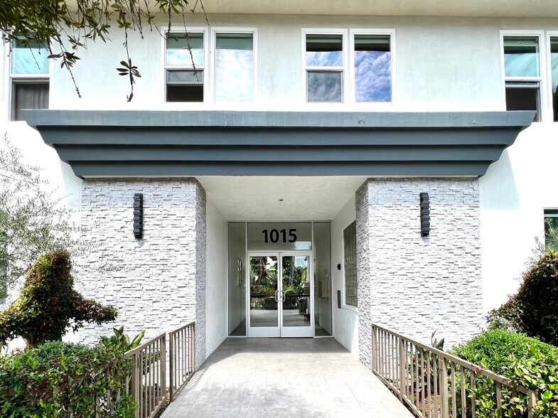 More Photos Of 1015 3rd St, Santa Monica Apartments For Sale