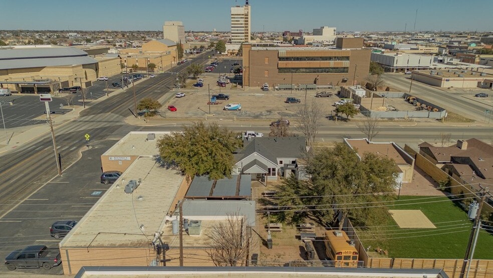 More Photos Of 615 N Sam Houston Ave, Odessa Restaurant For Sale