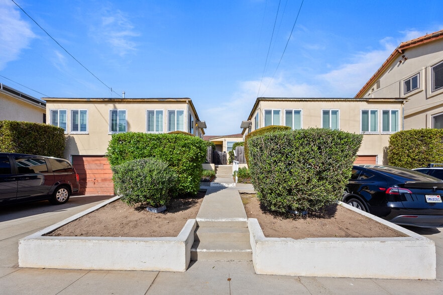 More Photos Of 529 E Walnut Ave, El Segundo Apartments For Sale