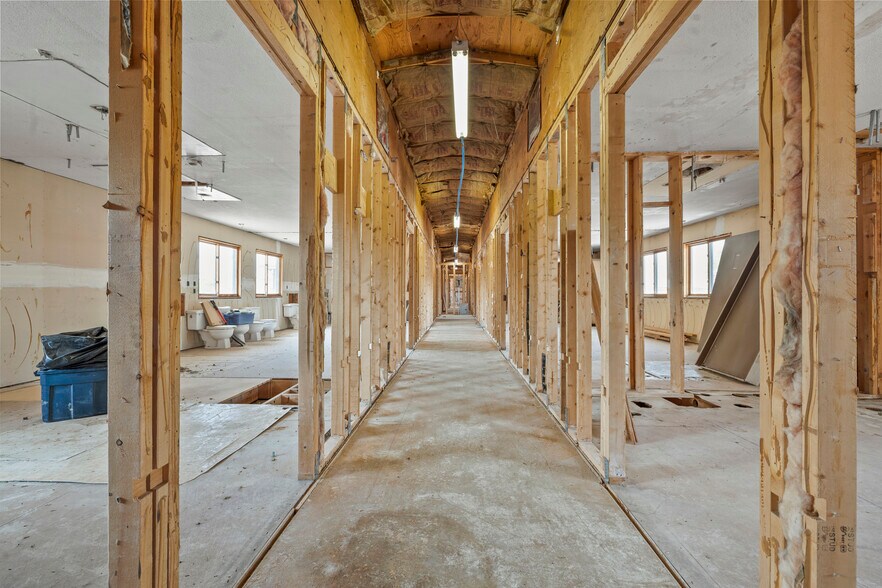 More Photos Of 537 2nd St, Havre Hotel For Sale