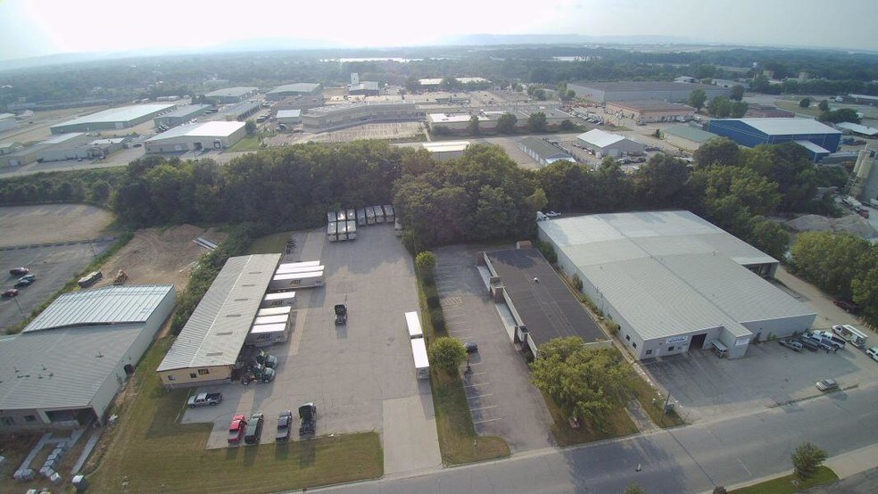 More Photos Of 2635 Hemstock St, La Crosse Office For Lease