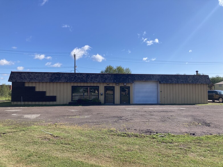 Primary Photo Of 49 E 2nd St, Superior Freestanding For Sale