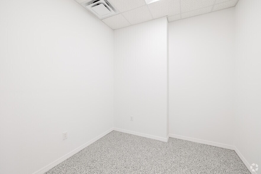 More Photos Of 10160 Mallory East Pky, Saint James City Industrial For Sale