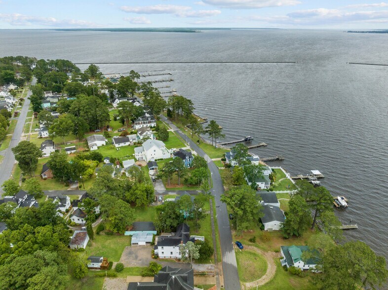 More Photos Of 567 E Water St, Belhaven Hospitality For Sale