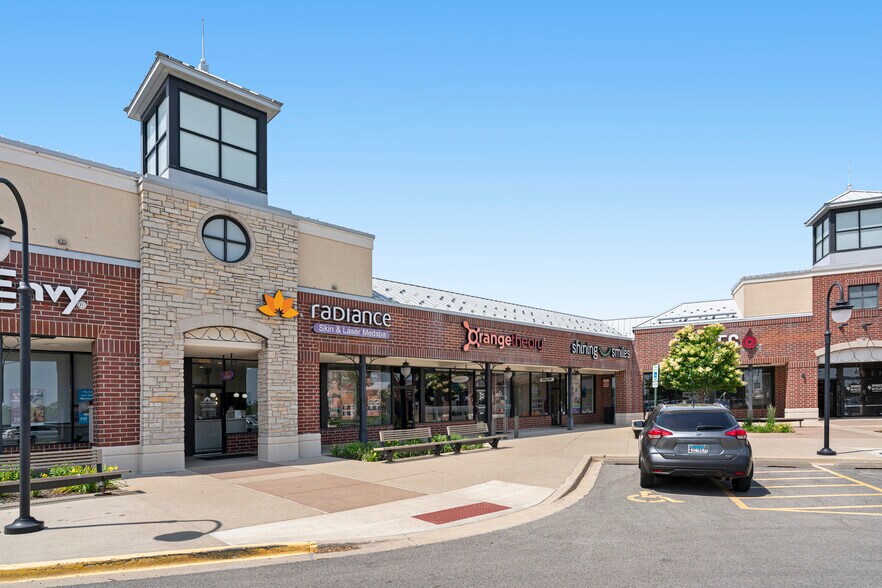 More Photos Of 101-295 Rice Lake Sq, Wheaton Supermarket For Sale