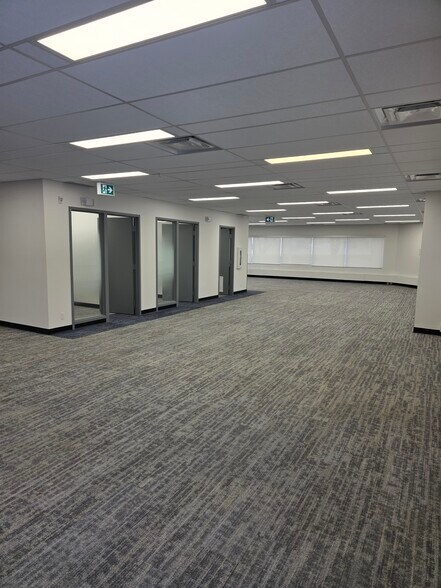 More Photos Of 10050 112 St NW, Edmonton Office For Lease