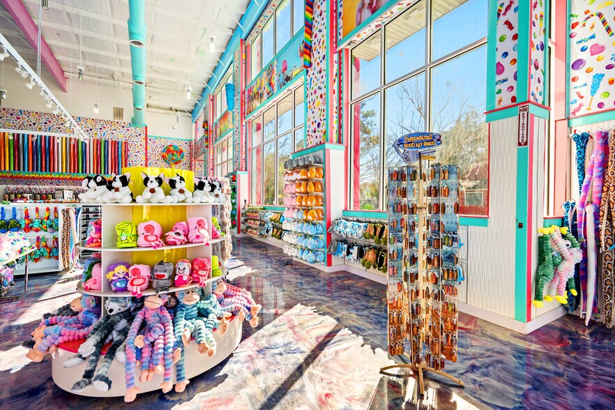 More Photos Of 4831 S Kings Hwy, Myrtle Beach Freestanding For Sale