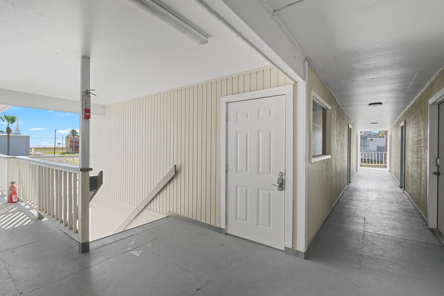 More Photos Of 3701 Seagull Blvd, Corpus Christi Apartments For Sale