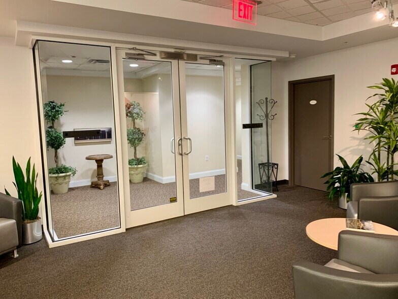 More Photos Of 262-268 Broadway, Saratoga Springs Office Residential For Sale