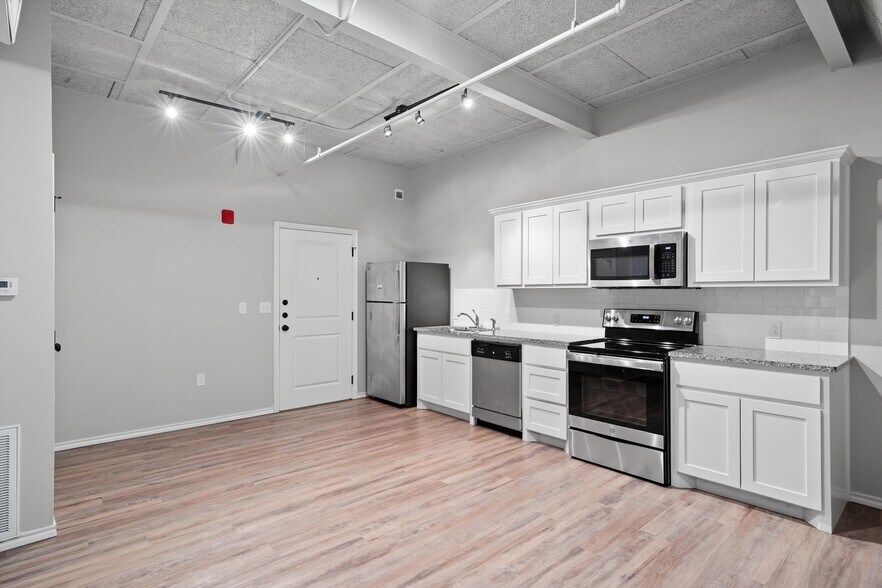 More Photos Of 701 N New Rd, Waco Apartments For Sale