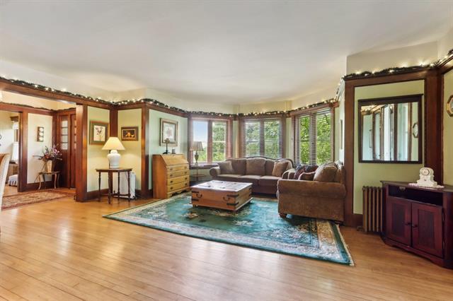 More Photos Of 926 River Rd, Wisconsin Dells Hotel For Sale