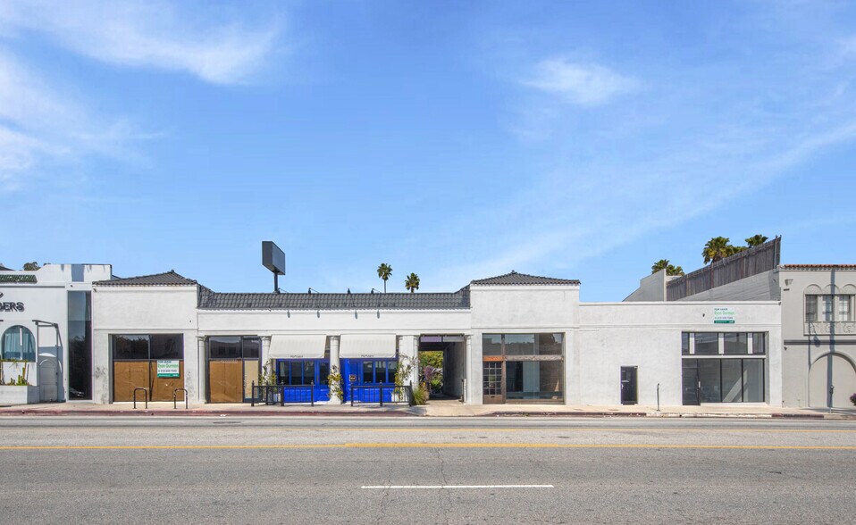 More Photos Of 7611-7623 W Sunset Blvd, Los Angeles Restaurant For Lease