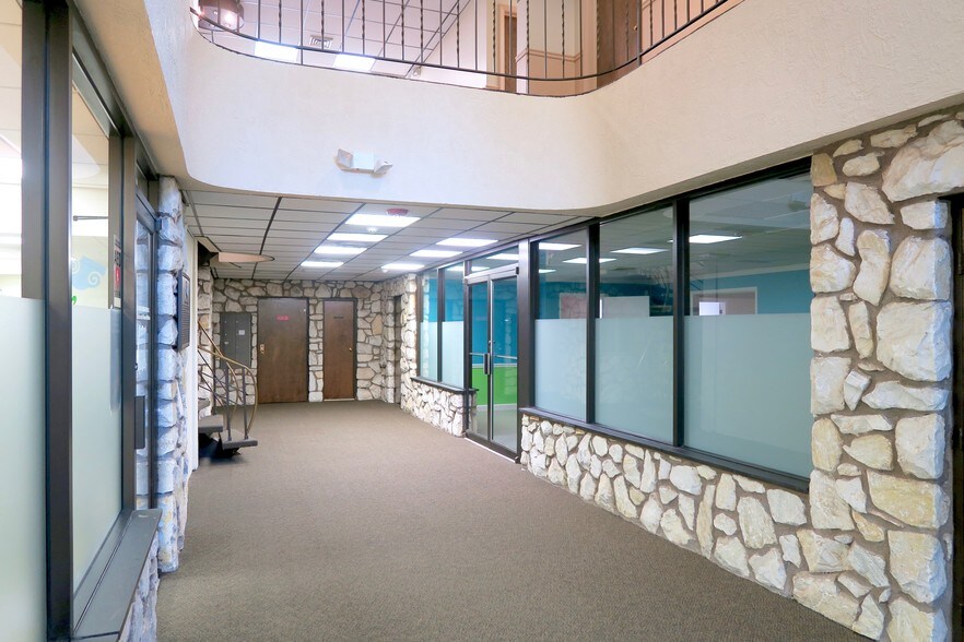 More Photos Of 74 Pascack Rd, Park Ridge Medical For Lease