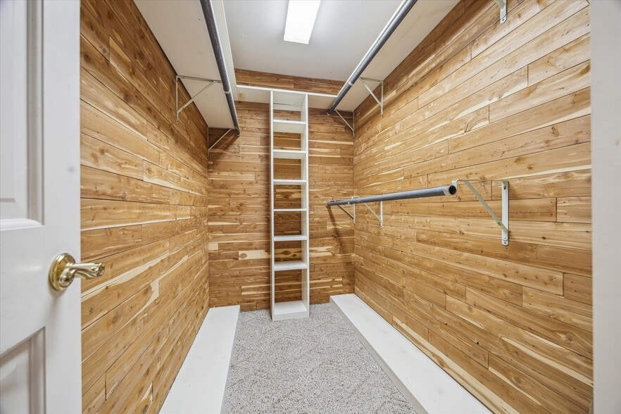 More Photos Of 5135 Edloe St, Houston Office Residential For Sale