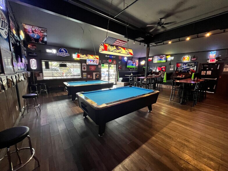 More Photos Of 6805 176th St E, Puyallup Restaurant For Sale