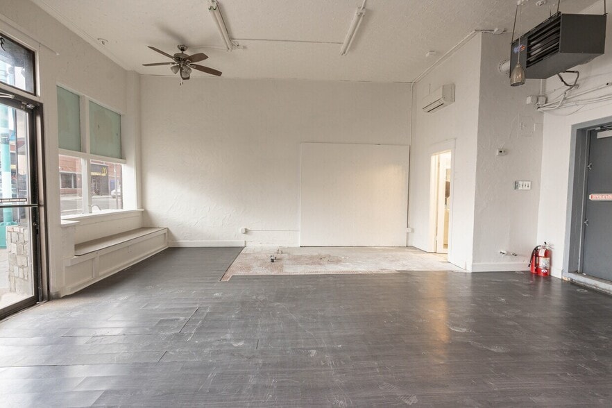 More Photos Of 3933 1/2-3939 1/2 W Colfax Ave, Denver Unknown For Lease