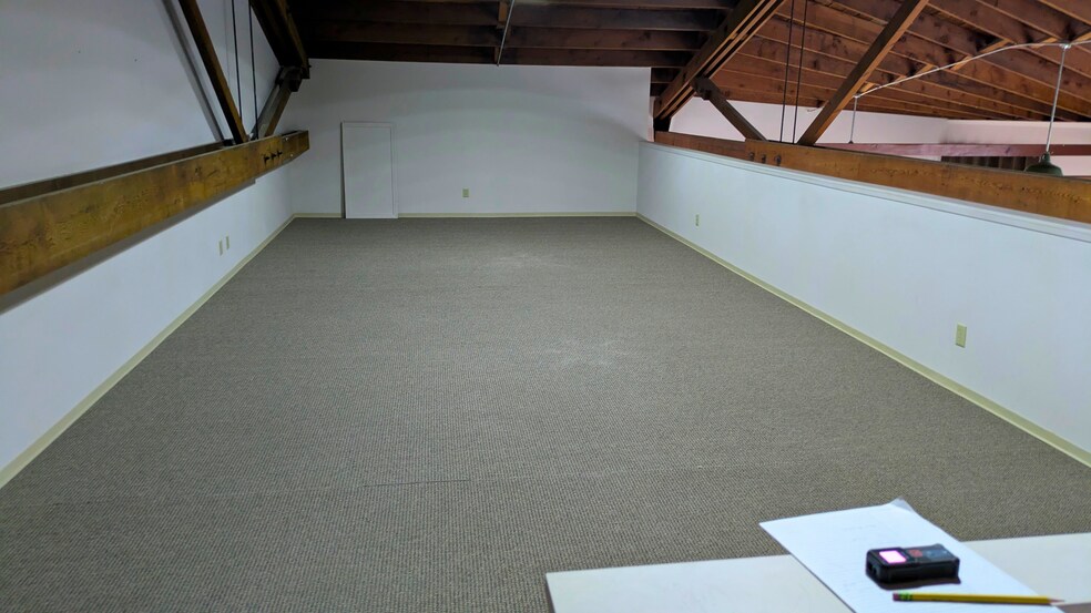 More Photos Of 708 E Penn St, Moses Lake Flex For Sale