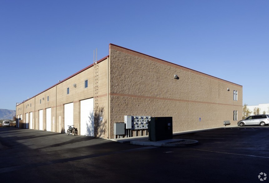 More Photos Of 767 S Auto Mall Dr, American Fork Warehouse For Lease