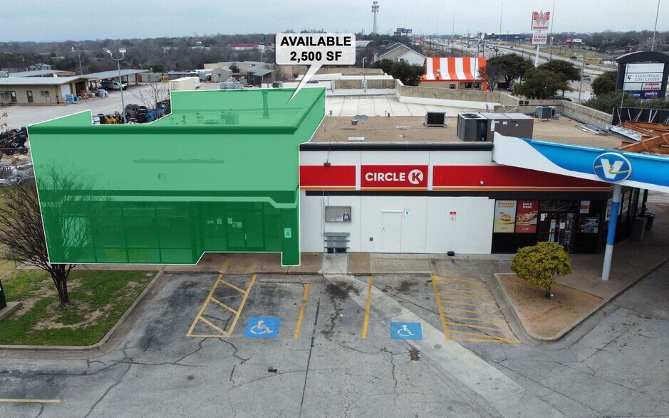 More Photos Of 11139 I-35 N, Austin Unknown For Lease