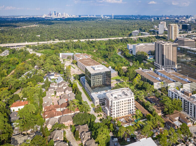 More Photos Of 4900 Woodway Dr, Houston Office For Lease