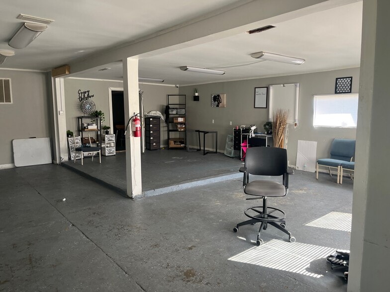 More Photos Of 5701 Us-90 Hwy, Theodore Freestanding For Sale