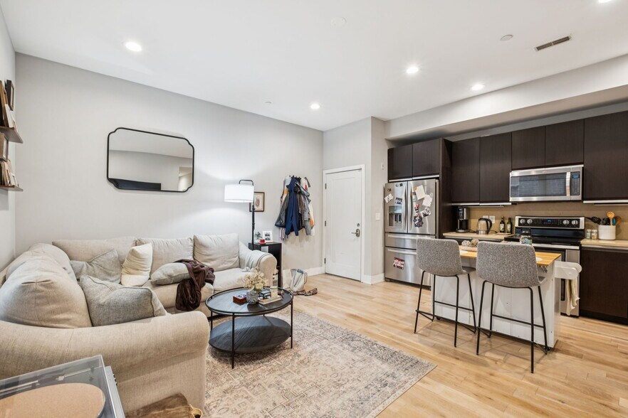 More Photos Of 1516 Green St, Philadelphia Apartments For Sale
