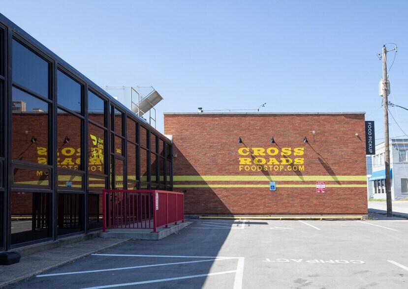 More Photos Of 1600 Campbell St, Kansas City General Retail For Lease