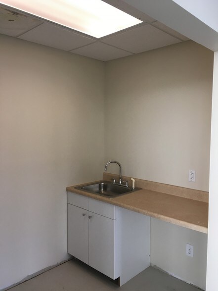 More Photos Of 69 Montauk Hwy, Copiague Loft Creative Space For Lease