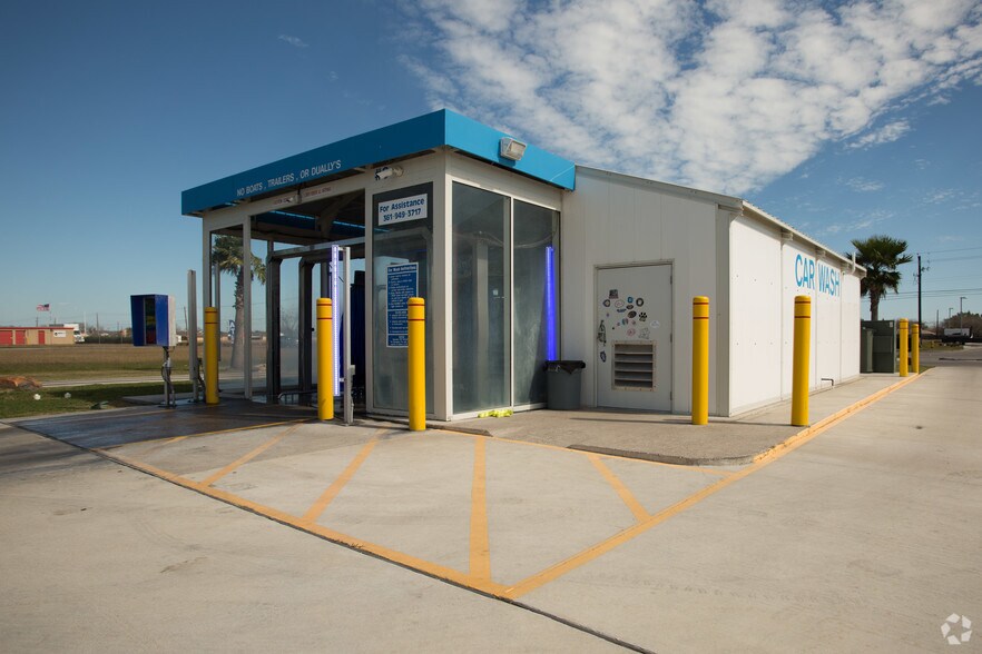 More Photos Of 2043 Rodd Field Rd, Corpus Christi Carwash For Sale