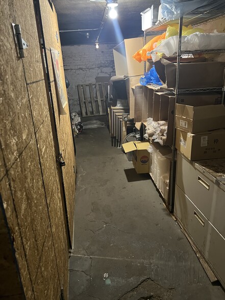 More Photos Of 1075 Bergen St, Brooklyn Storefront Retail Residential For Lease