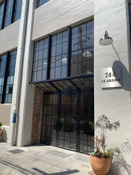 More Photos Of 744 Alabama St, San Francisco Research And Development For Lease