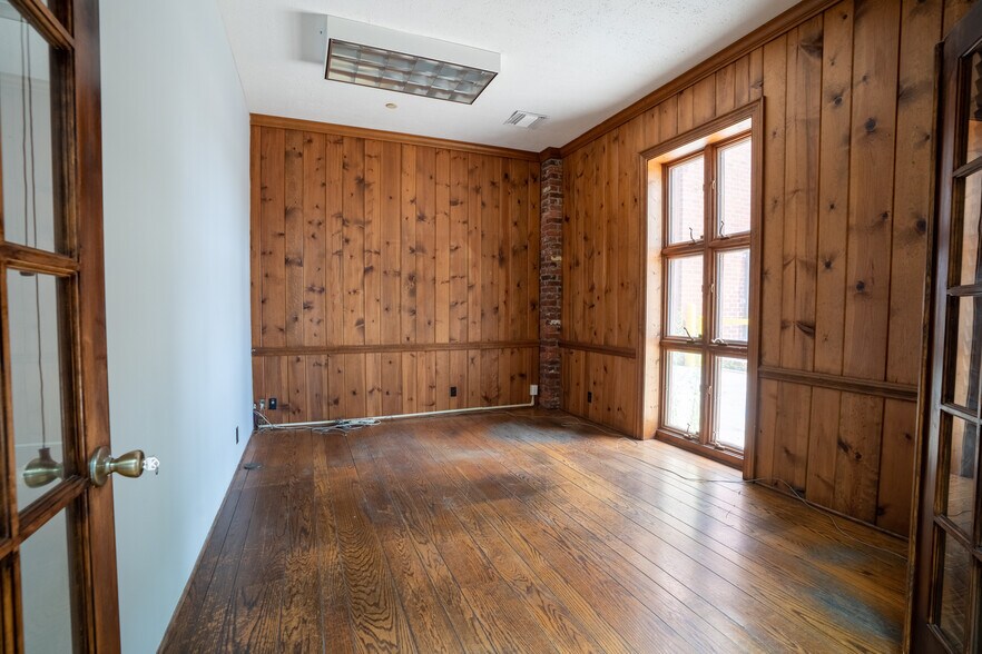 More Photos Of 11135 Monroe Rd, Matthews Distribution For Sale