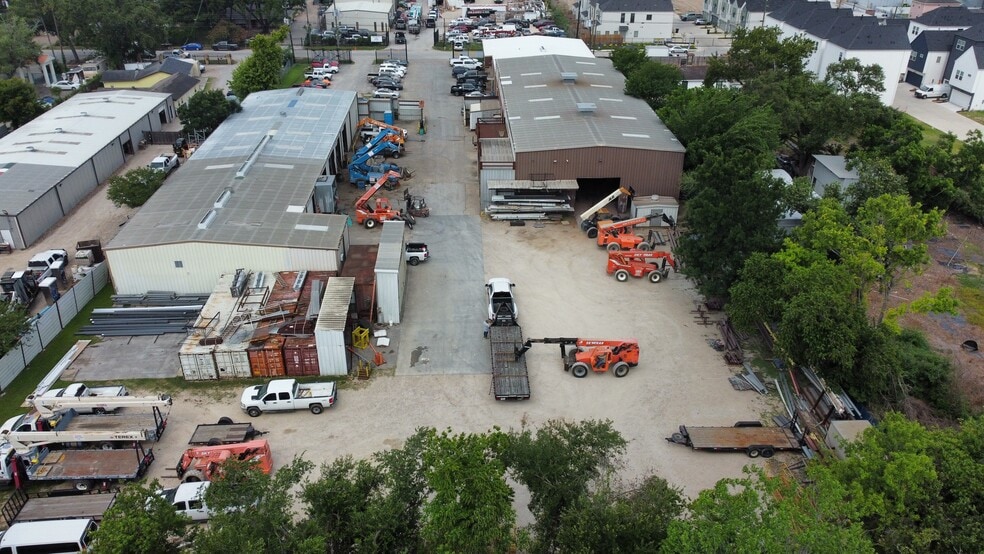 More Photos Of 2216 Pech Rd, Houston Warehouse For Sale