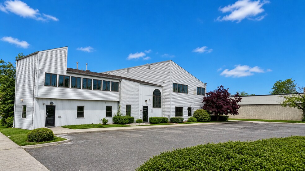 More Photos Of 522 Route 18, East Brunswick Medical For Lease