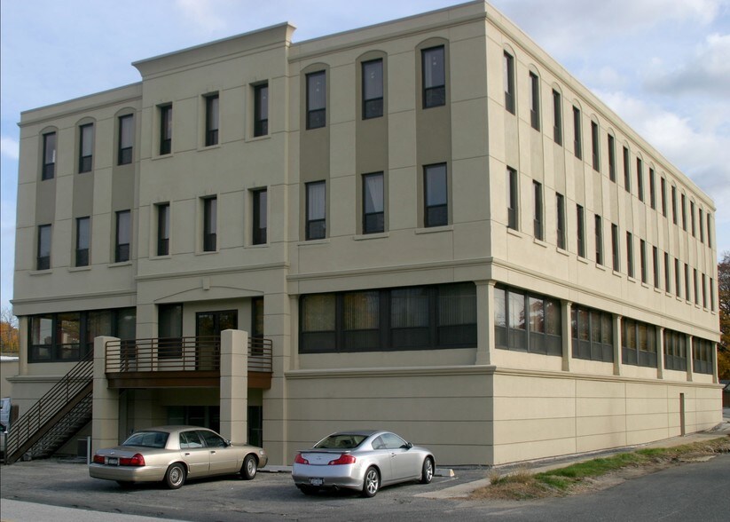 More Photos Of 20 Broadhollow Rd, Melville Office For Lease