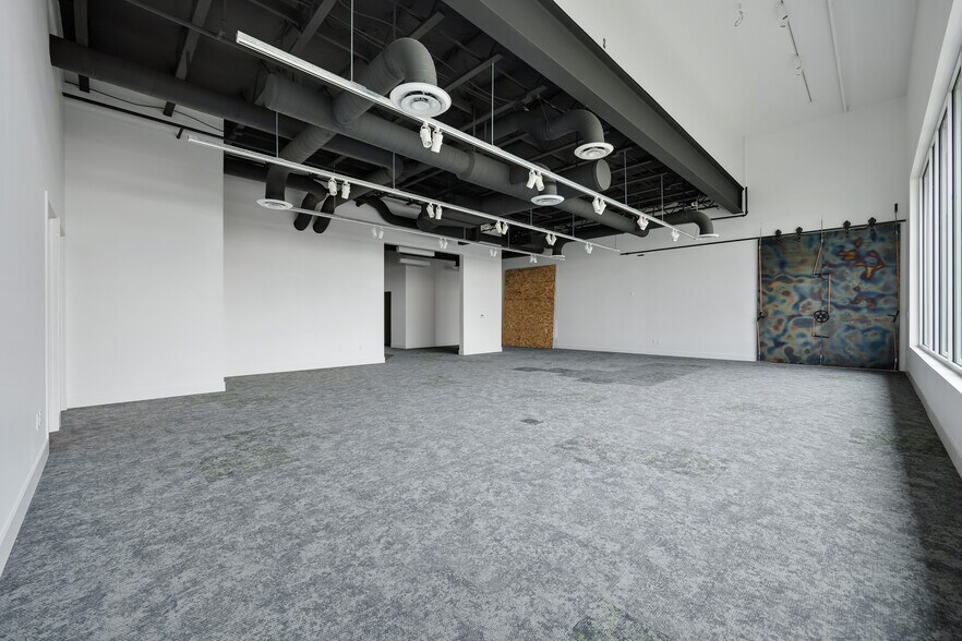 More Photos Of 9425 Sandifur Pky, Pasco Office For Sale