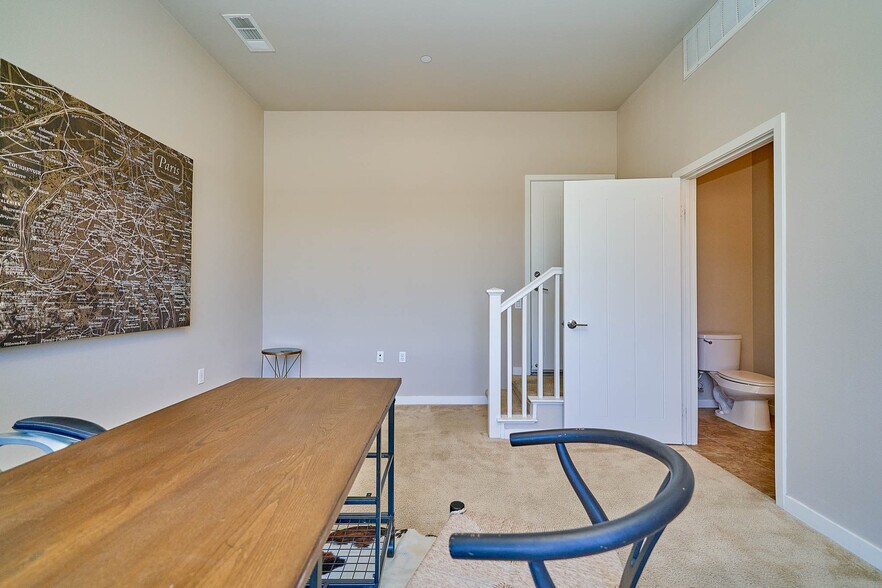 More Photos Of 801 S Anaheim Blvd, Anaheim General Retail For Sale