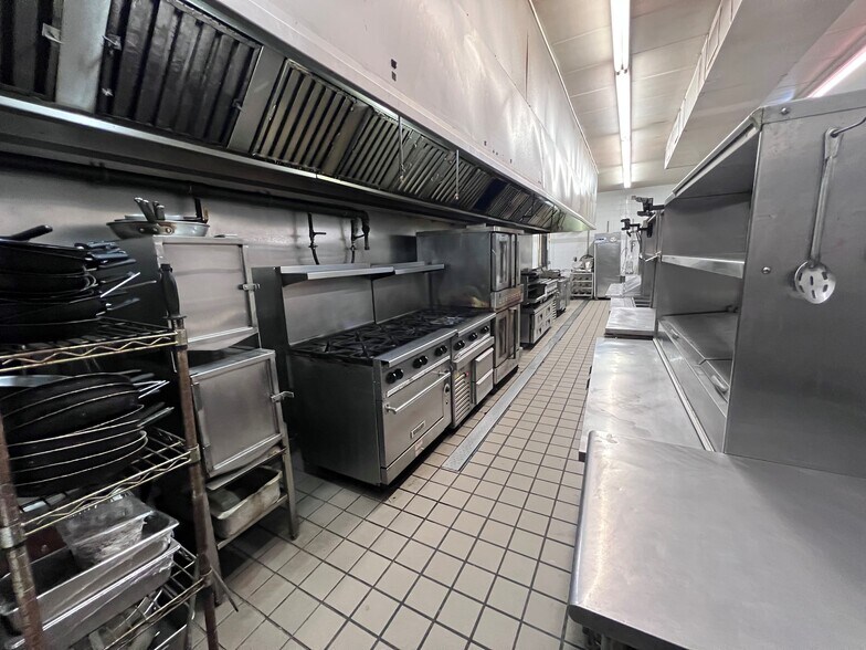 More Photos Of 203 Nanticoke Rd, Essex Restaurant For Sale
