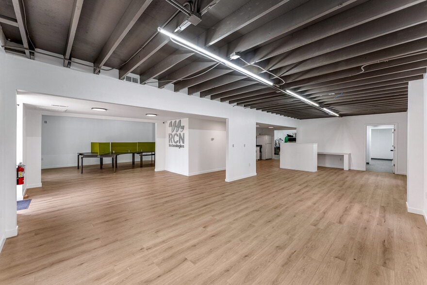 More Photos Of 967 Wray St, Knoxville Office For Sale