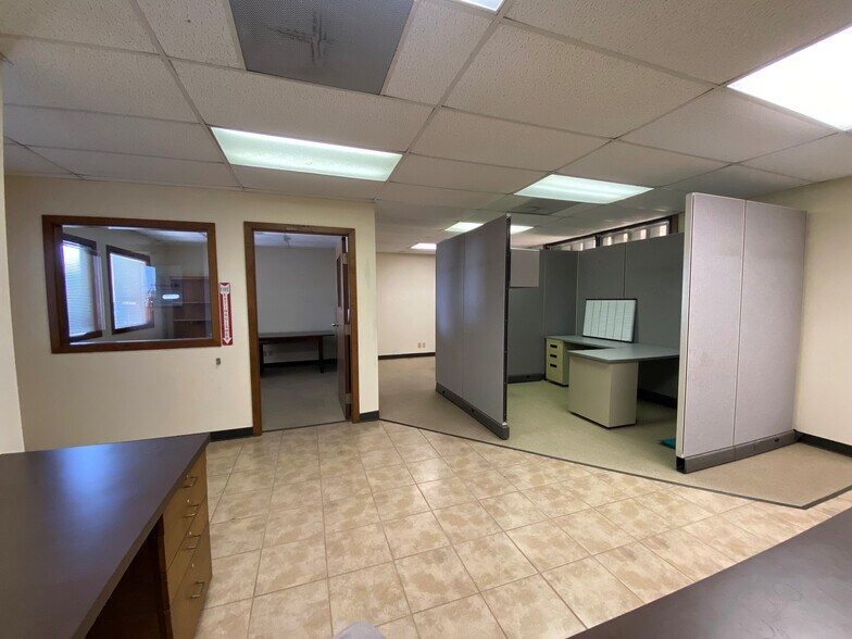 More Photos Of 140 Industrial Park Dr dr, Bay City Industrial For Sale