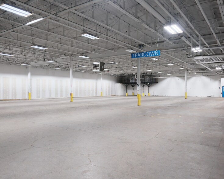More Photos Of 460 Buffalo Rd, Rochester Warehouse For Lease