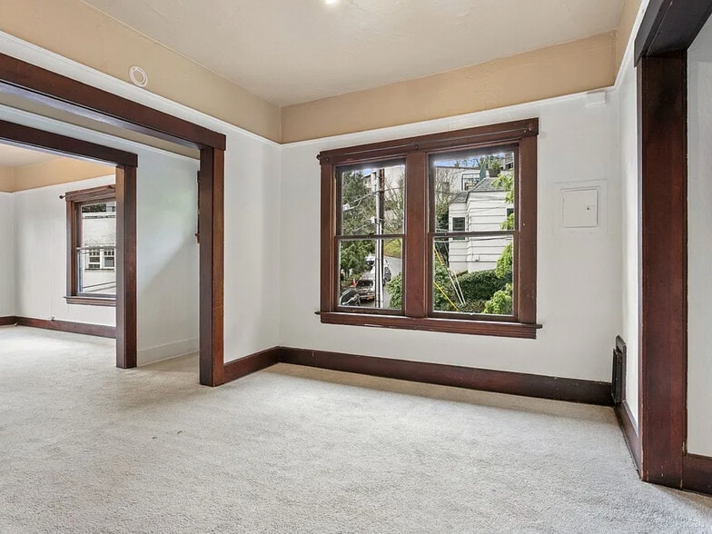 More Photos Of 2308-2326 SW Osage St, Portland Apartments For Sale